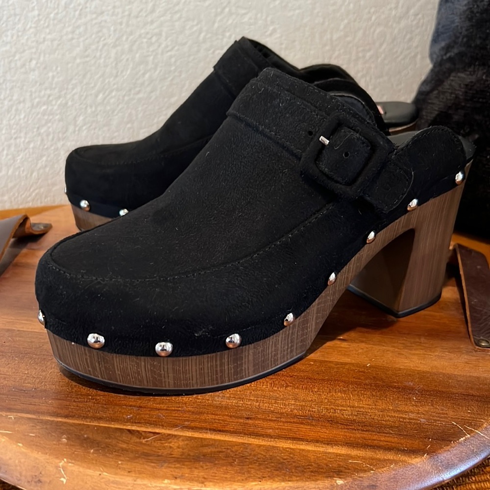 Sugar Brownies Clog Heels